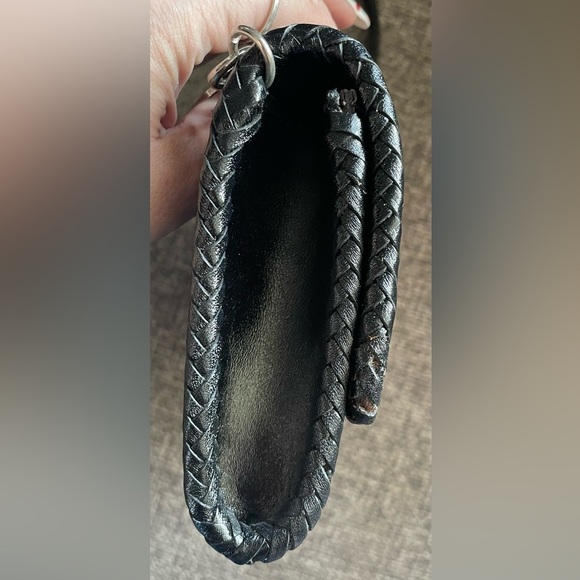 Hand Tooled Artisan Made Black and Tan Leather Crossbody or Clutch NWOT - Picture 4 of 10